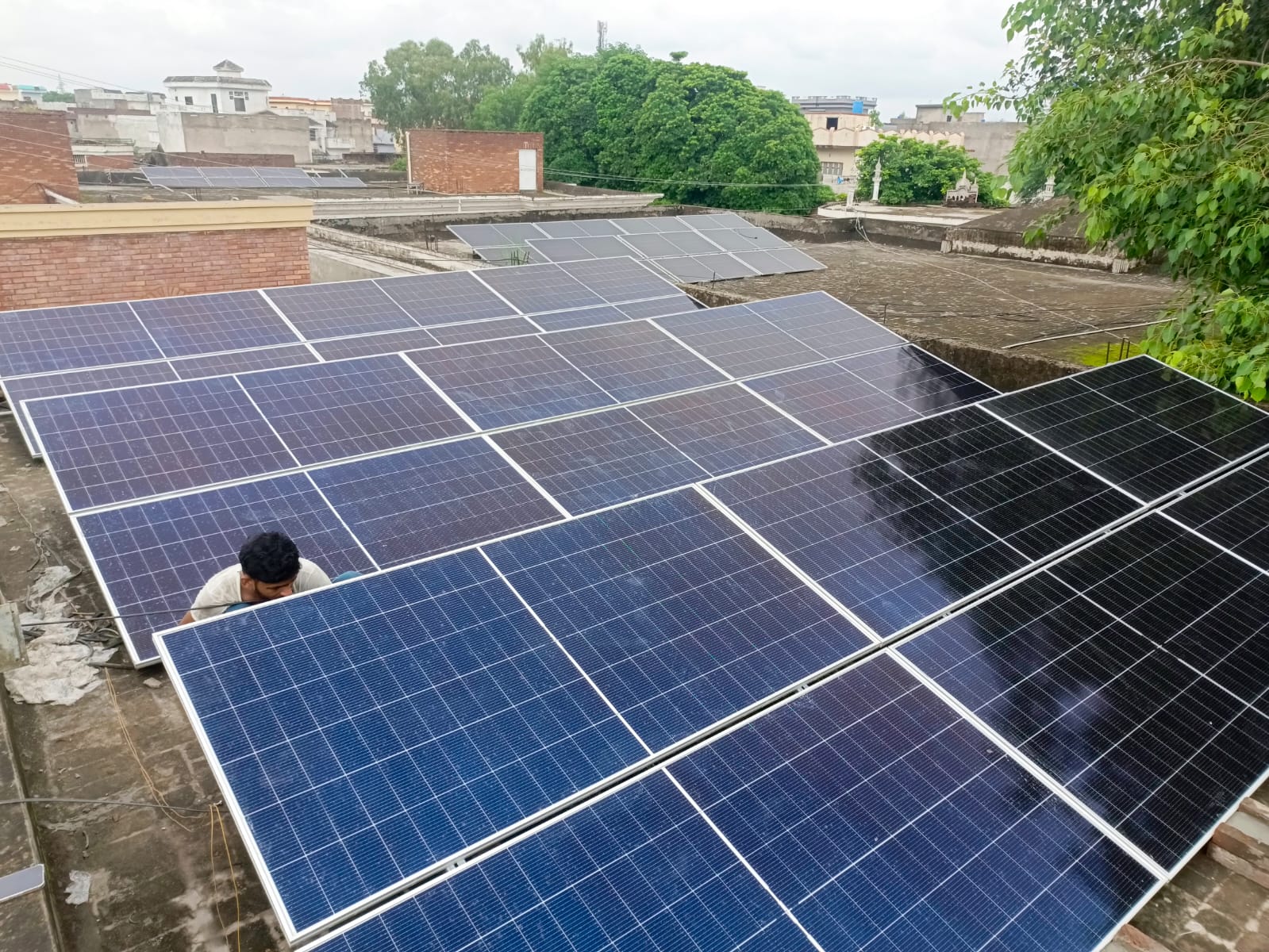 12kW Domestic Hybrid solar solution